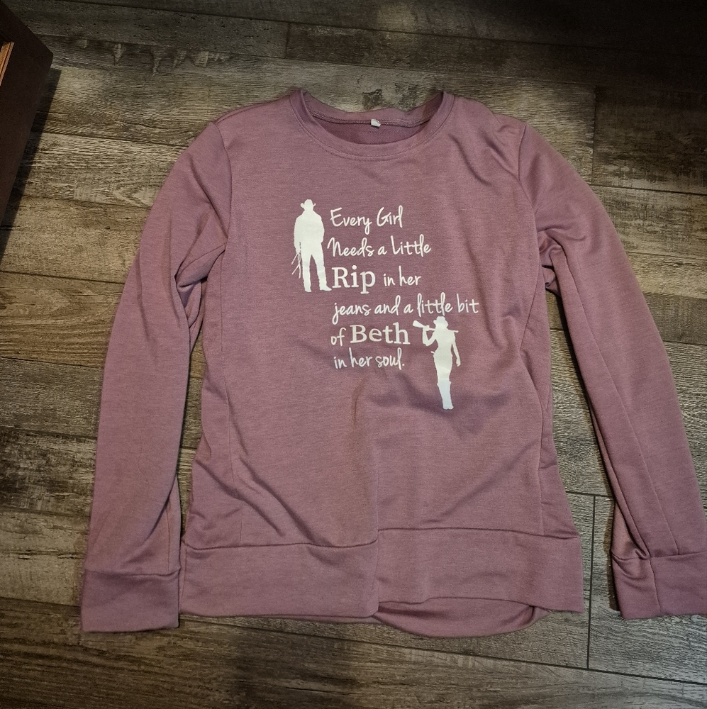 "Yellowstone" Graphic Long Sleeve Shirt
